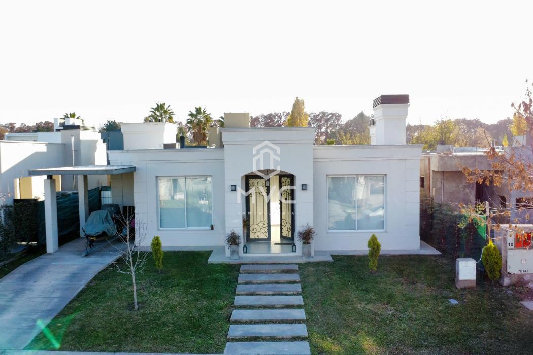 SE VENDE CASA, Bº ESTANCIA BULNES, 3 DORMITORIOS, 3 BAÑOS, LUJAN DE CUYO, MZA.