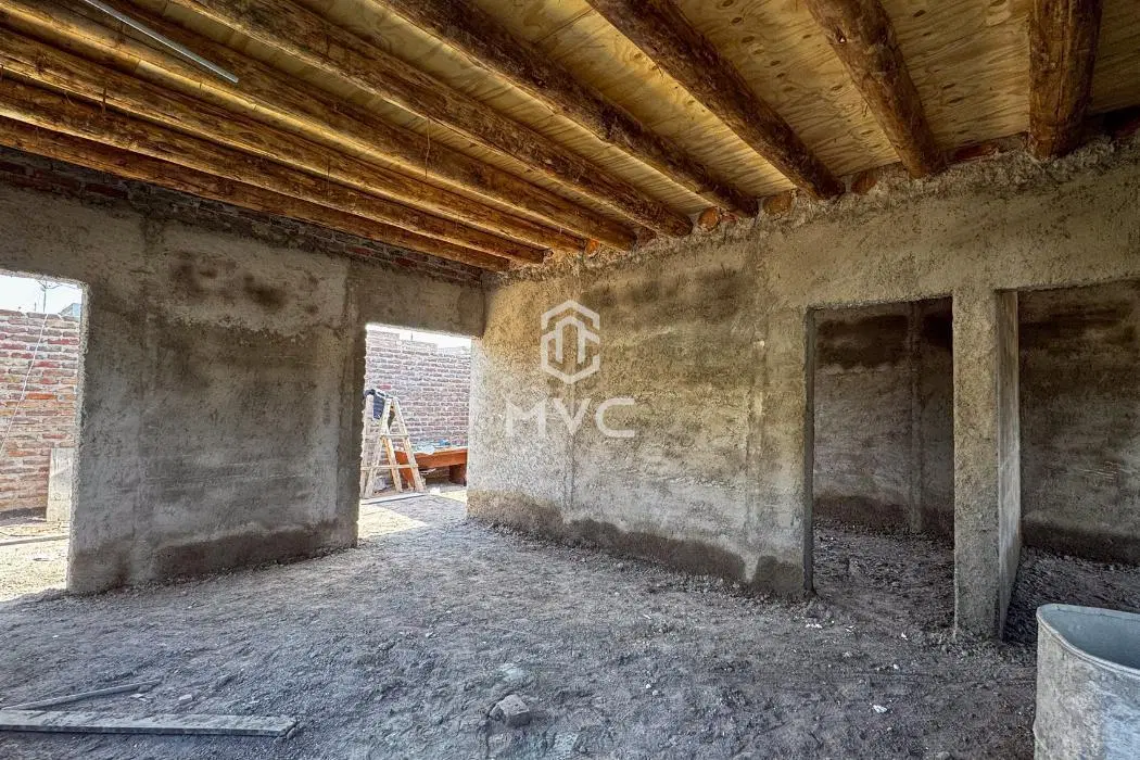 SE VENDE CASA A ESTRENAR, 2 DORMITORIOS, CARRODILLA, LUJAN DE CUYO. 2
