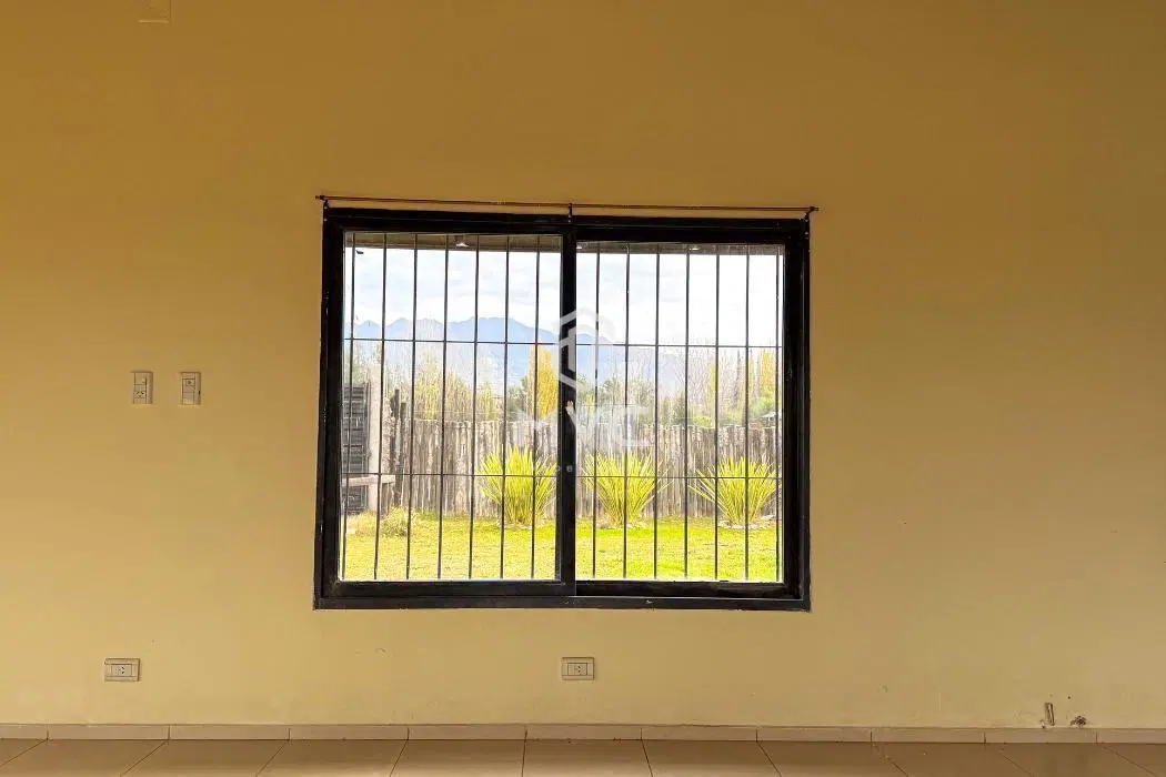 Local Comercial en Las compuertas 5