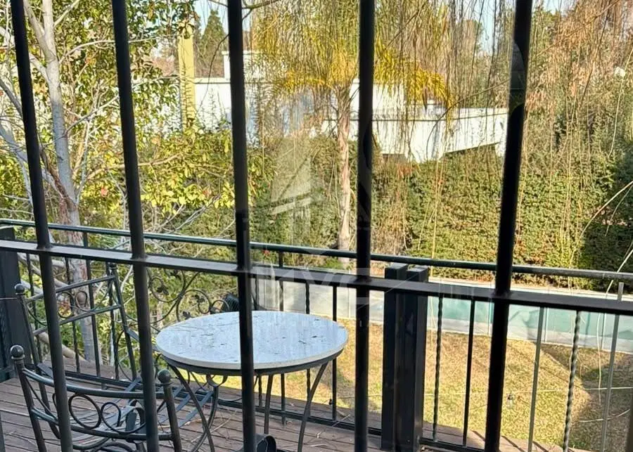 VENTA/ ALQUILER Casa de Categoría en AYRES DE ALZAGA, Chacras de Coria en 1 Planta con Piscina 8