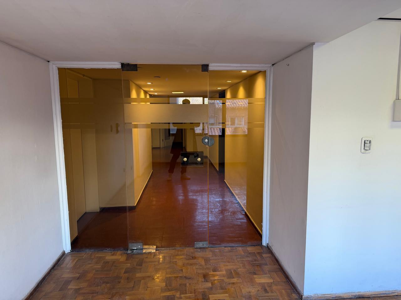 Foto de SE VENDE Oficina, Ciudad, Mendoza, imagen 2