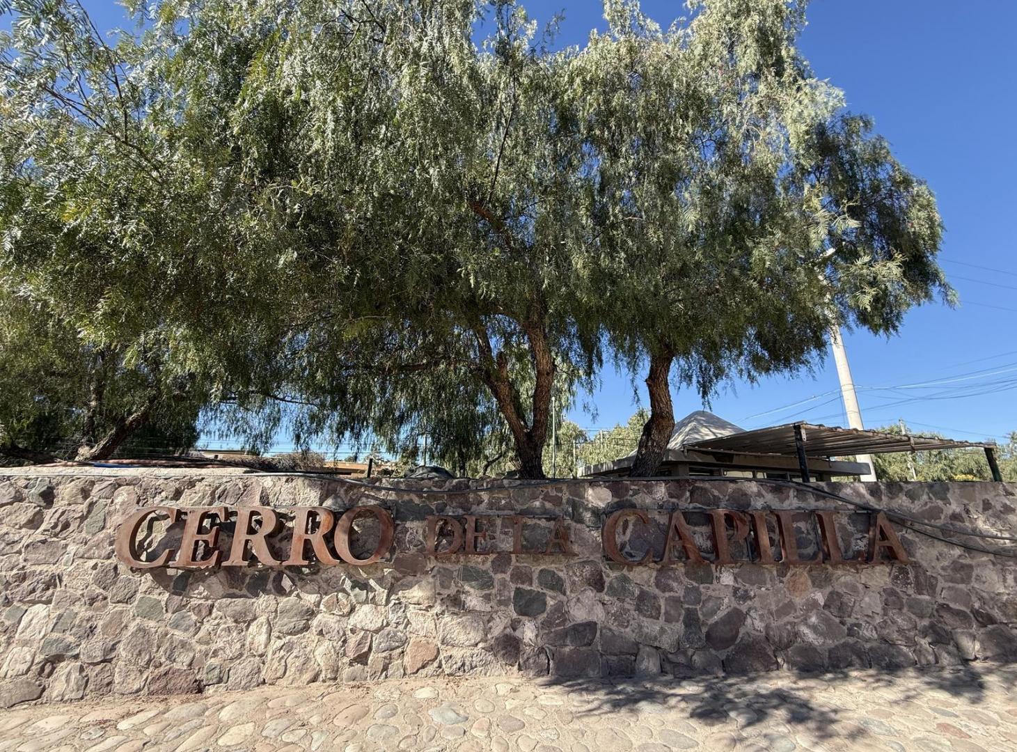 Foto de MVC Inmobiliaria ofrece Lote en venta en B° Cerro de la Capilla, imagen 3