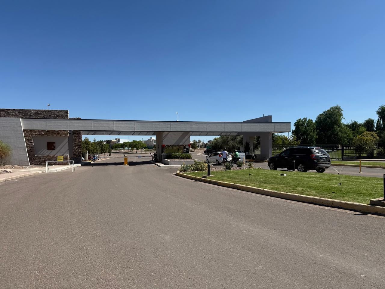 Foto de Venta de Lote esquina Central, imagen 3