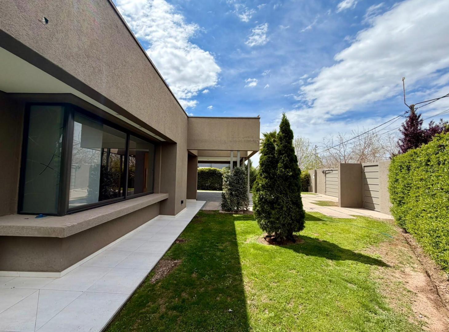 Foto de Casa en Venta, Vistalba, Lujan de Cuyo, Mza., imagen 2