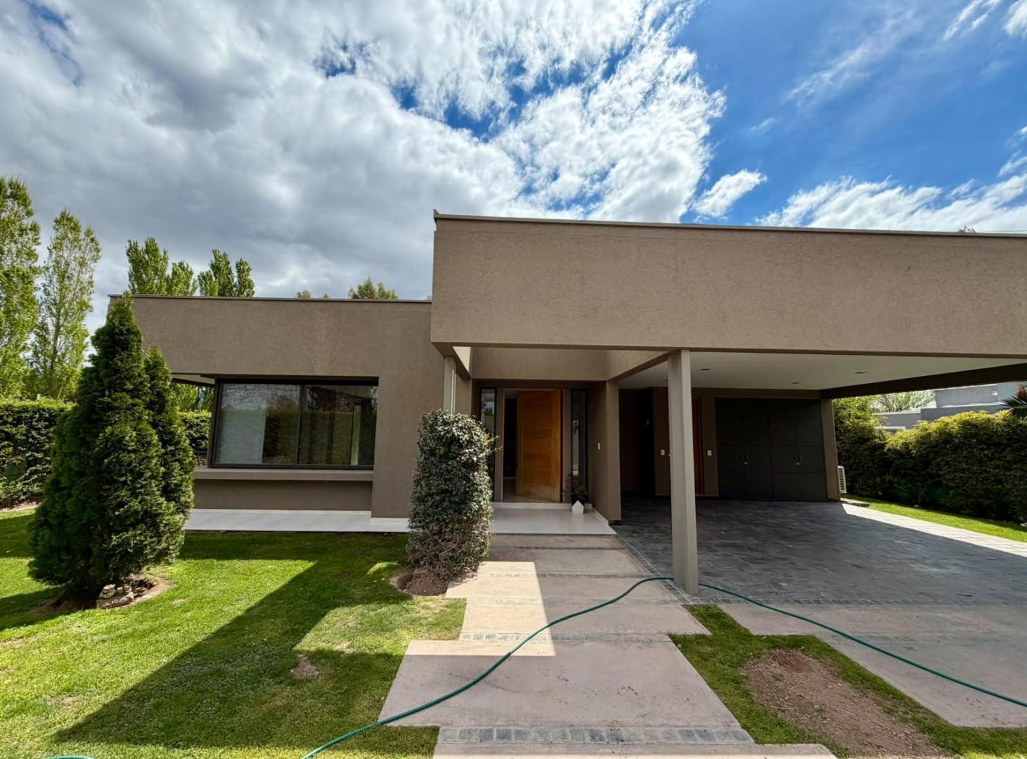 Foto de Casa en Venta, Vistalba, Lujan de Cuyo, Mza., imagen 1