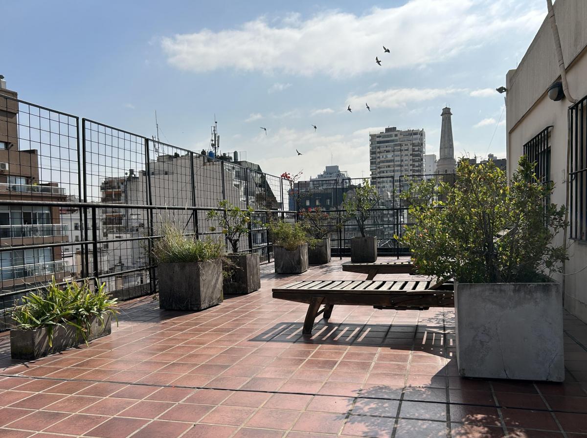 Excelente Dúplex con Gran Terraza en Esquina, Muy Luminoso y Vista Abierta 3