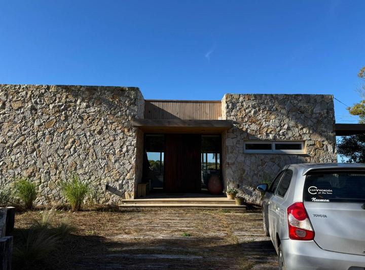 Casa Chalet  en Alq. Temporario en Senderos III, Costa Esmeralda,  2