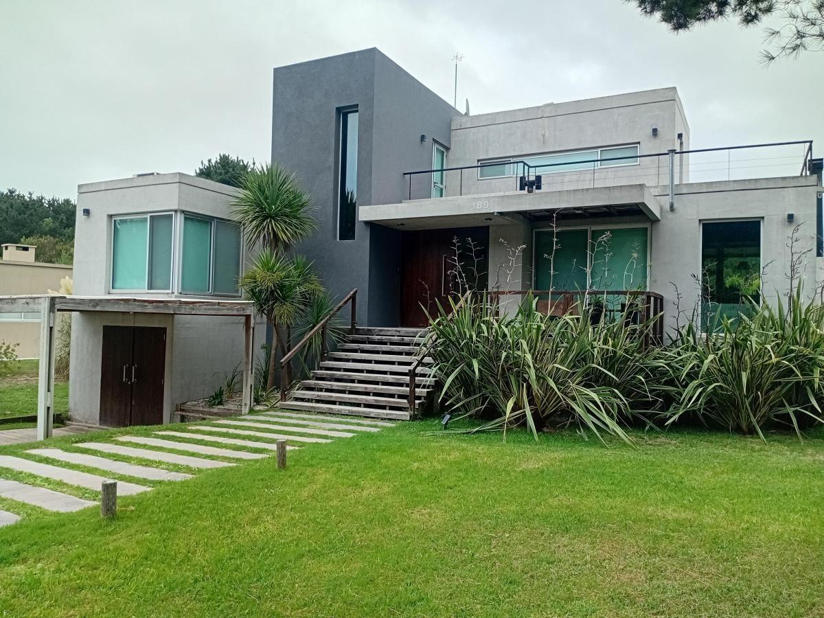 Casa Chalet  en Alq. Temporario en Residencial I, Costa Esmeralda, Costa Atlántica