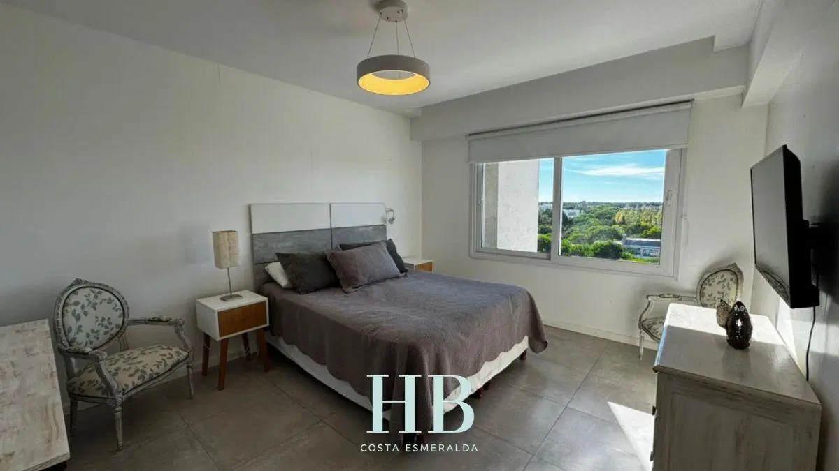 Departamento de 40 m² con 3 dormitorios en alquiler en Costa Esmeralda 5