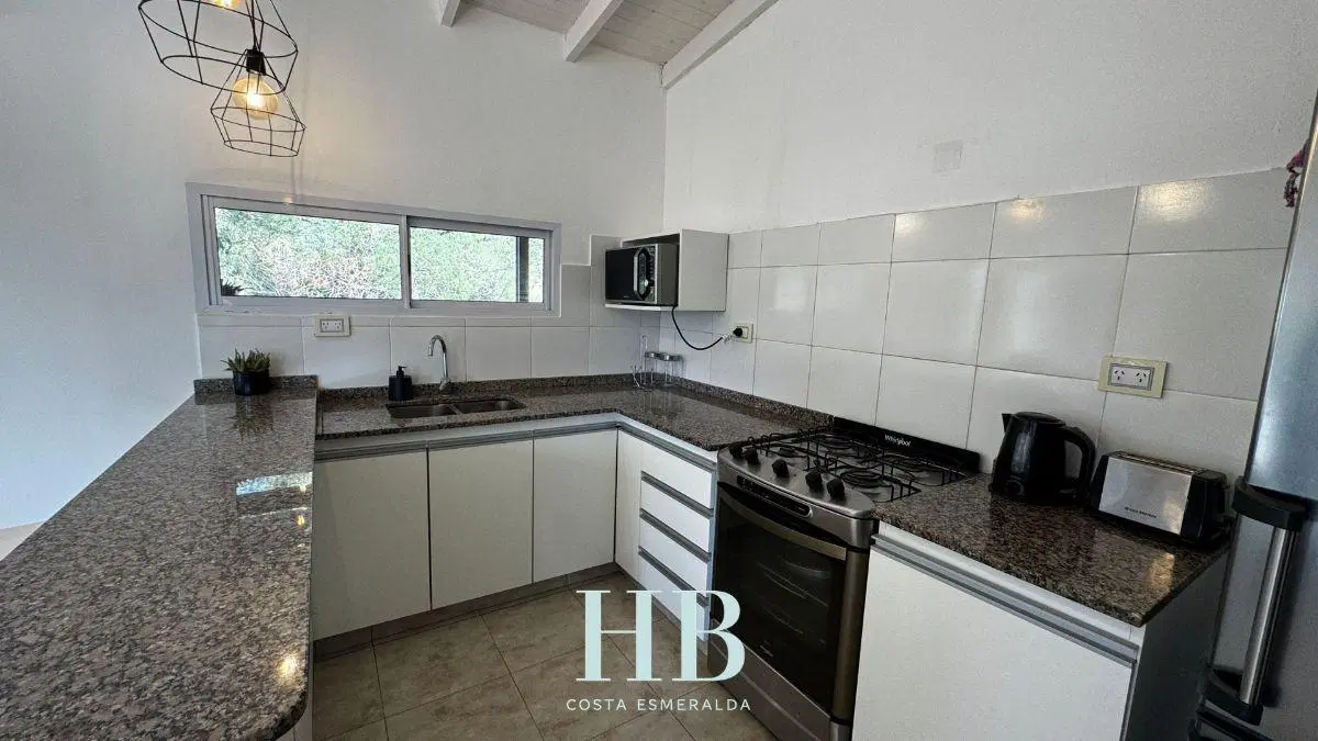 Casa con 3 dormitorios en alquiler y temporal en Costa Esmeralda 4