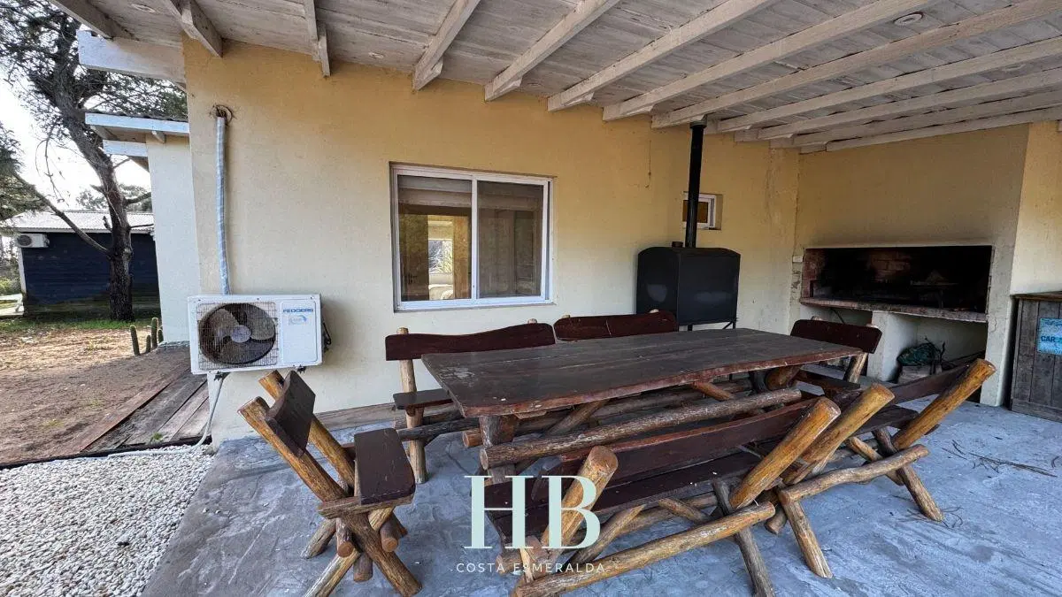 Casa con 3 dormitorios en alquiler y temporal en Costa Esmeralda 8