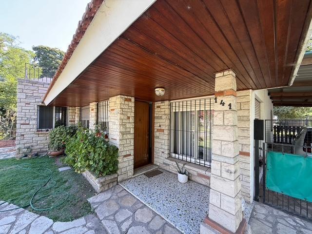 Venta Oportunidad Casa Quinta Chalet 7Ambientes Quincho Pileta Parque 860 Metros - Burzaco