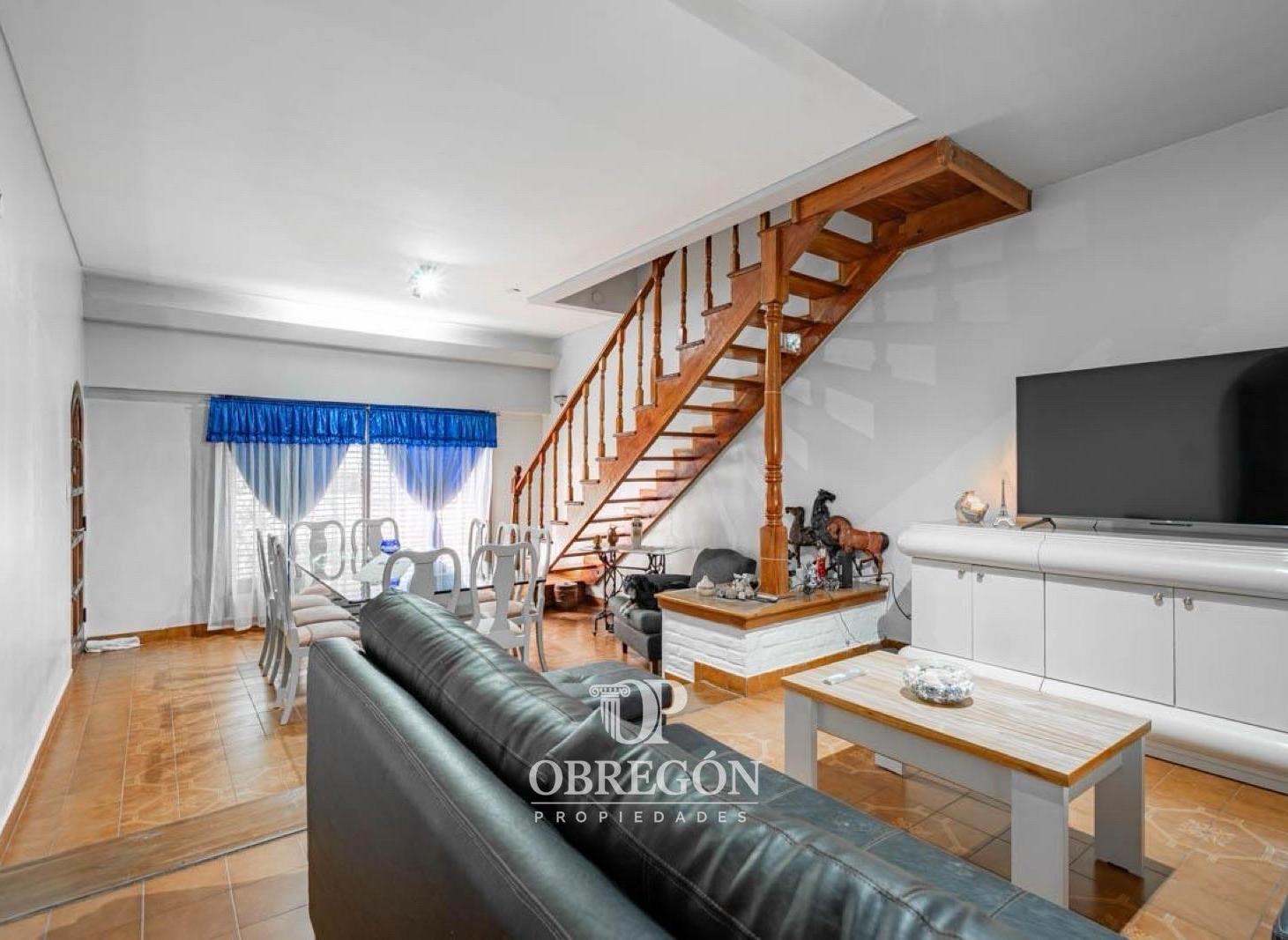 Foto de Venta Casa 7 ambientes Jardín Pileta 375 Metros cuadrados - Floresta, imagen 3