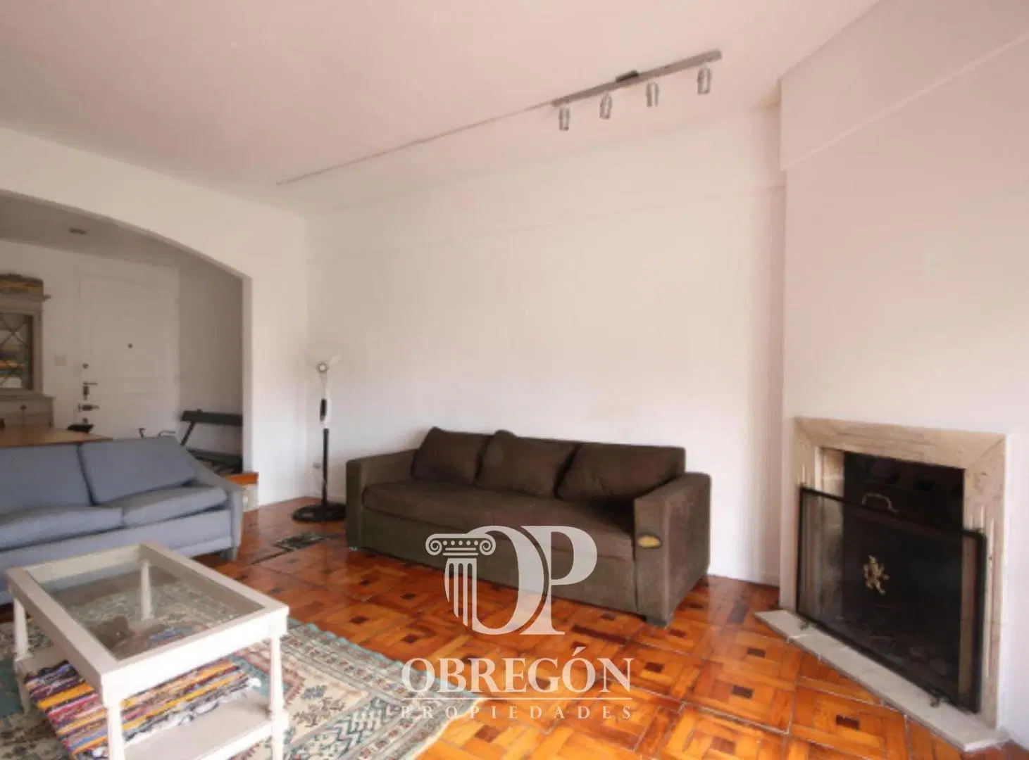 VENTA 4 AMB CON BALCON MONSERRAT 1