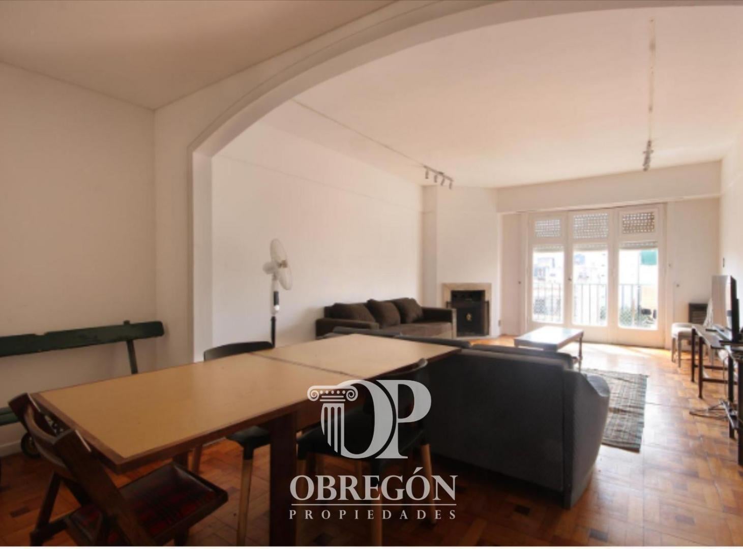 VENTA 4 AMB CON BALCON MONSERRAT