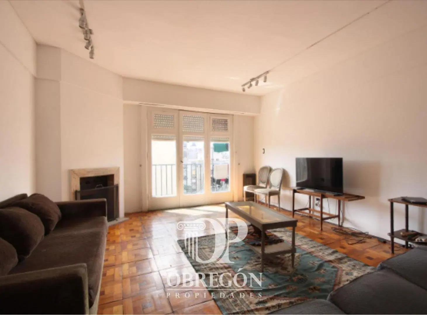 VENTA 4 AMB CON BALCON MONSERRAT 2