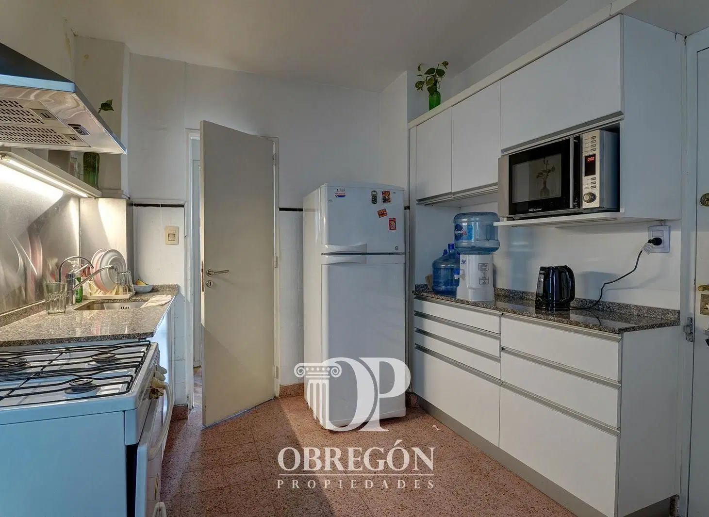 VENTA DEPTO 3 AMBIENTES  CON BALCON EN ALMAGRO 2