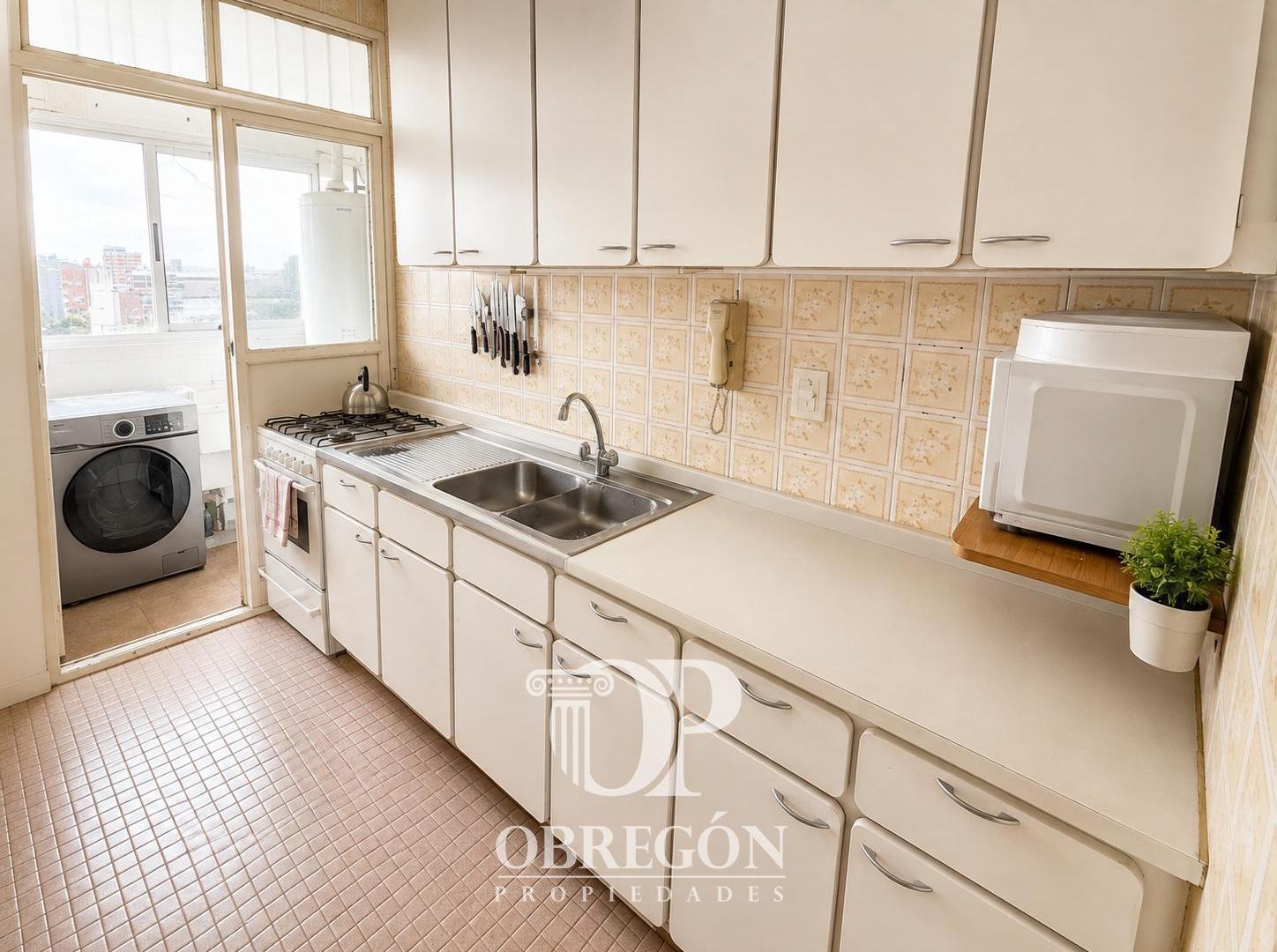 Foto de Venta Departamento 3 Ambientes Dependencia 83 Metros Balcón Cramer y, imagen 2