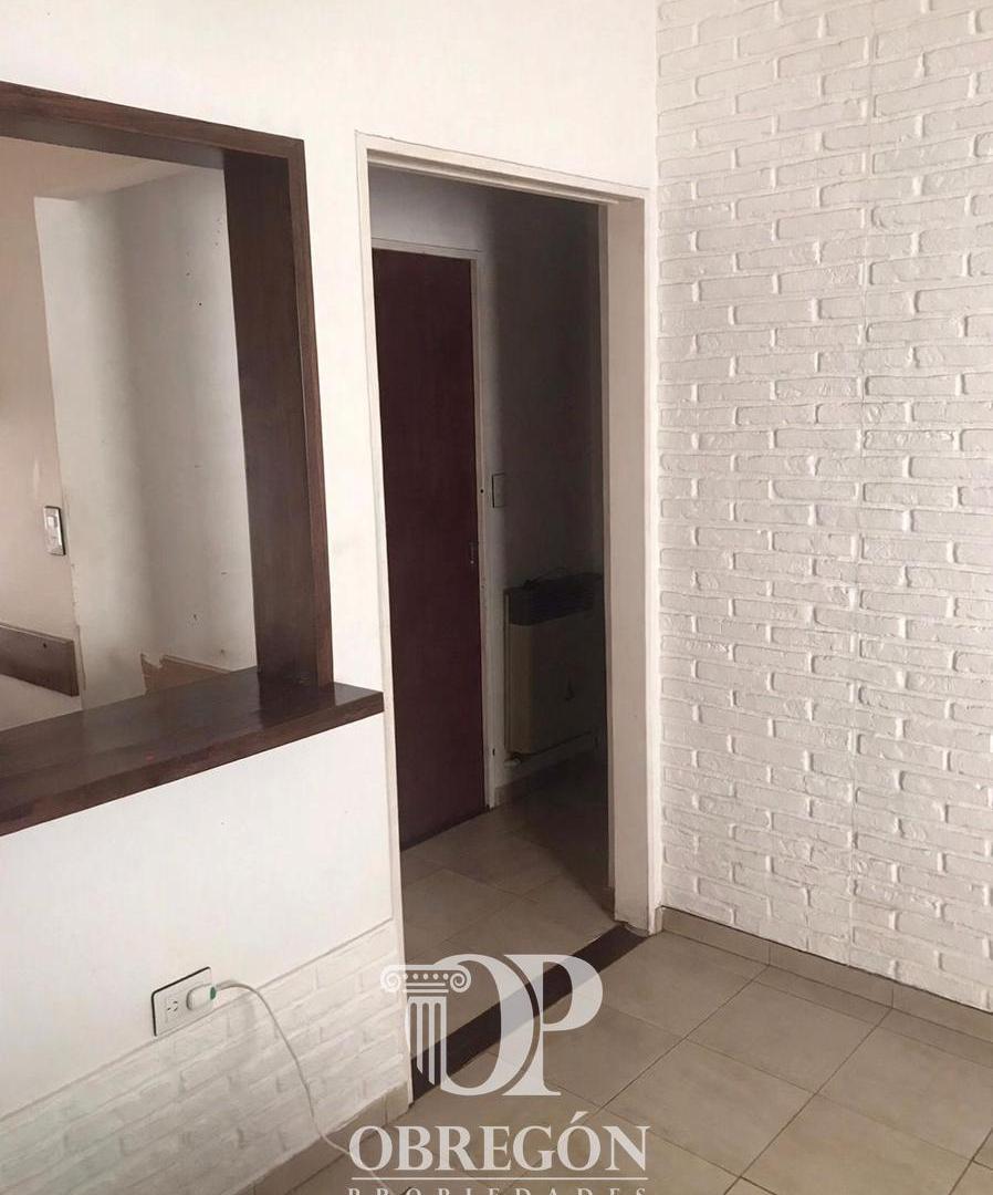 Foto de OPORTUNIDAD en HAEDO PH 3 ambientes con patio y lavadero dependencia en, imagen 2