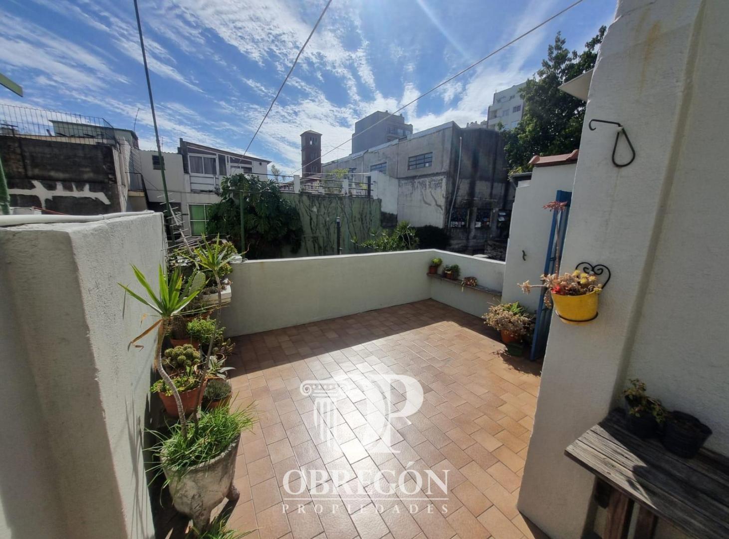 Foto de VENTA-PH-4 AMBIENTES-PATIO-TERRAZA-PARRILLA-VILLA DEL PARQUE, imagen 3