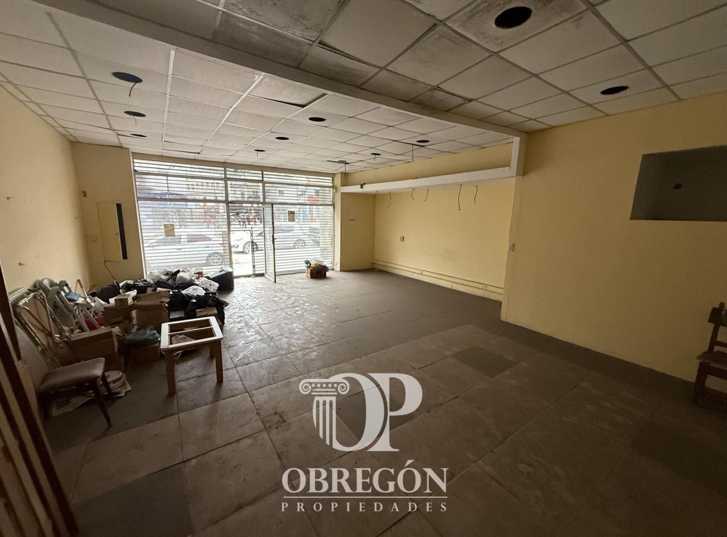 Foto de Alquiler Local Comercial - Av Mosconi y San Martín - 240 MTS - Villa, imagen 4