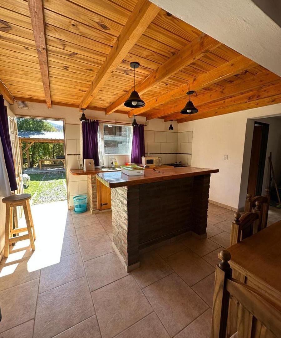 Casa 100mts2 en venta, El Bolson, Barrio Arrayanes.