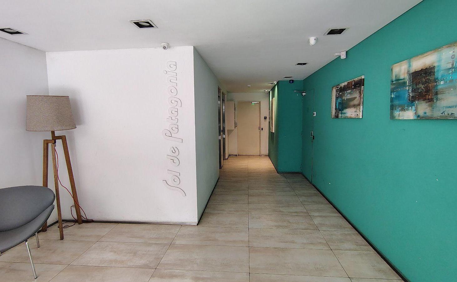 Foto de Departamento de 2 dormitorios al frente con doble balcón, parrillero, imagen 2