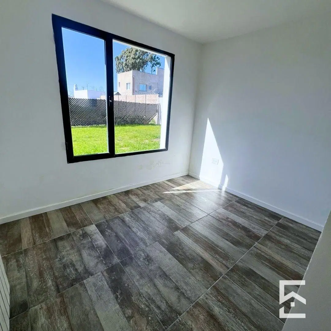 CASA EN VENTA EN BARRIO CERRADO 2