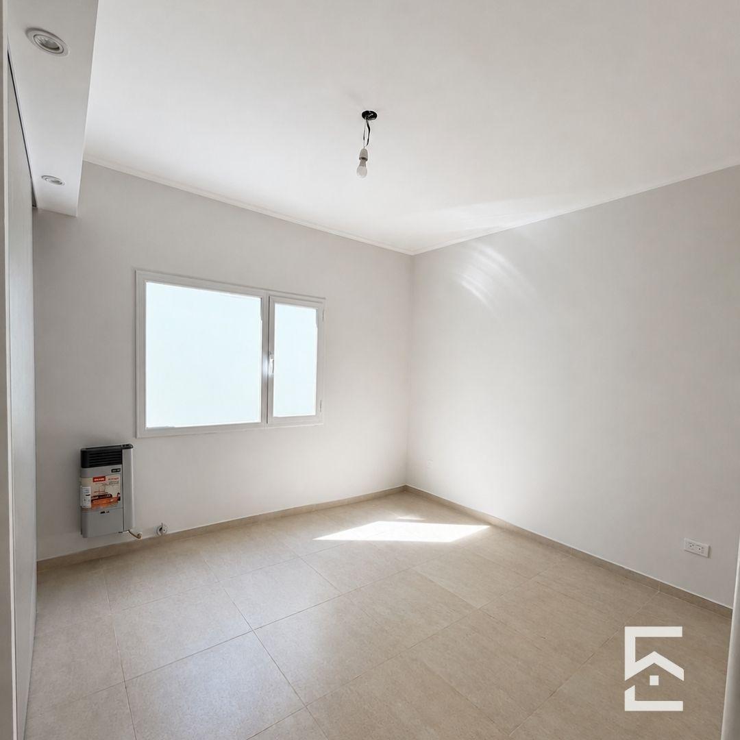 Foto de CASA SEMICENTRICA EN VENTA, imagen 4