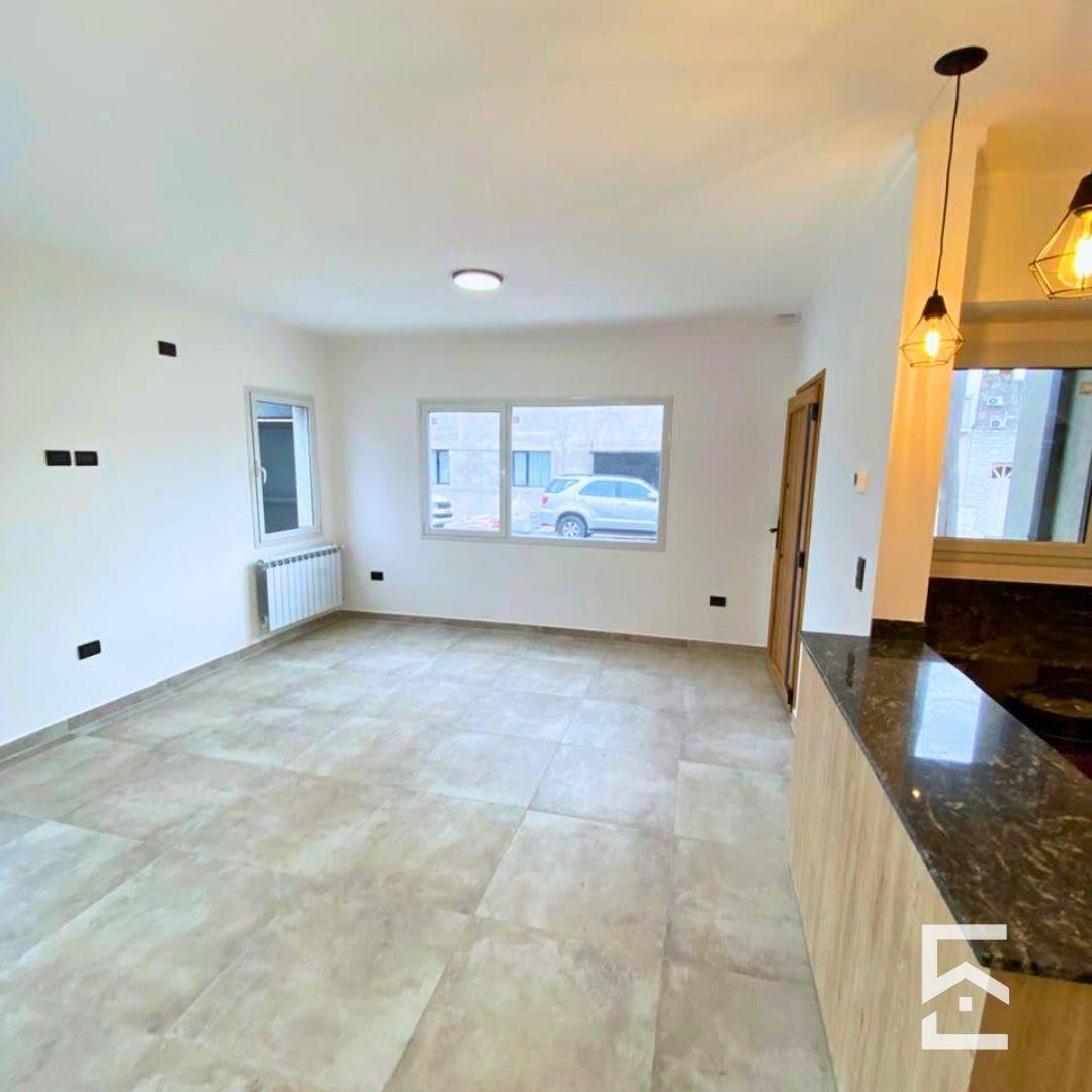 Foto de CASA A ESTREANR EN VENTA, imagen 2