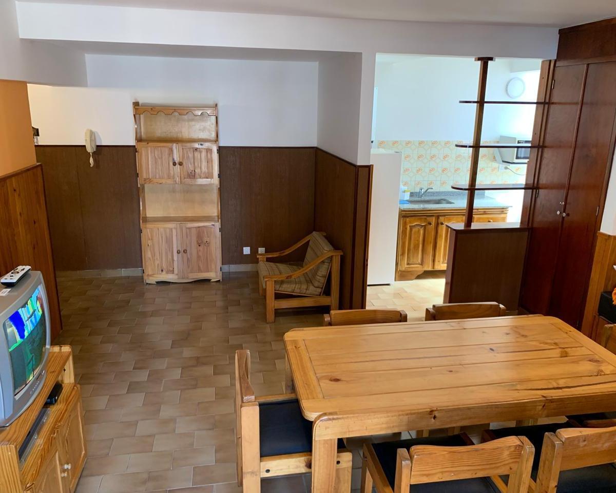 Foto de DEPARTAMENTO TRES AMBIENTES A METROS DEL MAR MAR DE AJO, imagen 2