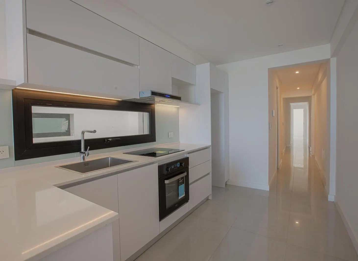 VENTA Departamento a estrenar frente al mar Av. Felix U. Camet al 2500 4