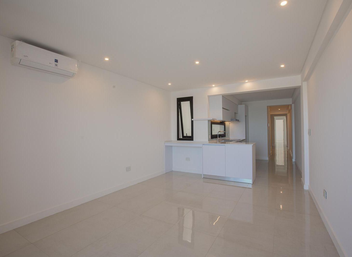 Foto de VENTA Departamento a estrenar frente al mar Av. Felix U. Camet al 2500, imagen 3