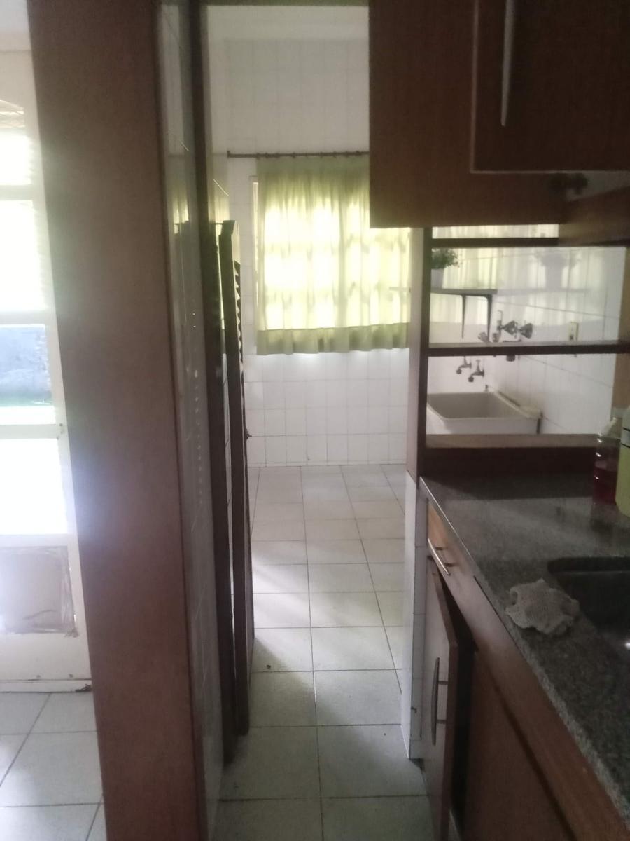 VENTA. CASA DE 3 DORMITORIOS - GALERÍA CON PARRILLERO. ESPAÑA Y HOSPITALES, ROSARIO