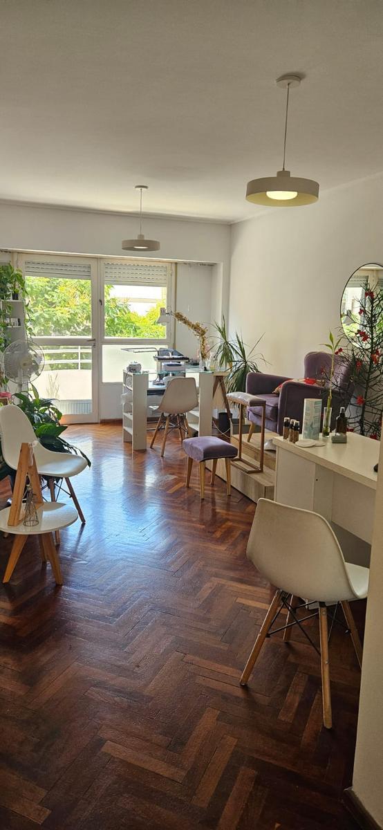 Venta Departamento de 2 Dorm. Zona Centro Río 3
