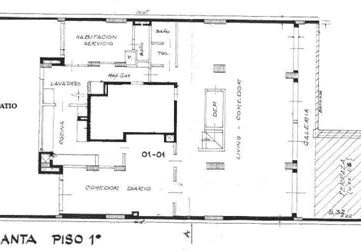 VENTA.DÚPLEX DE 4 DORMITORIOS DEPENDENCIAS, BALCÓN TERRAZA Y PATIO CON QUIINCHO - COCHERA. CENTRO