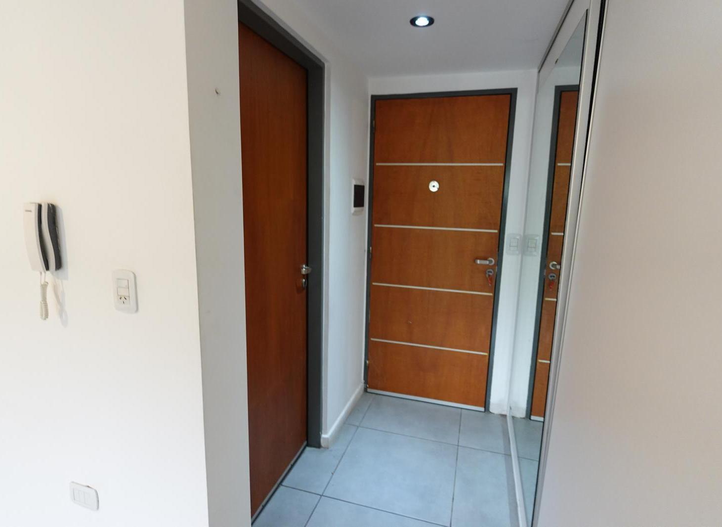 Venta departamento monoambiente en barrio Refinerias