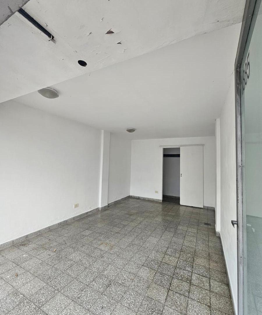 Foto de Venta local comercial en barrio Abasto, imagen 3