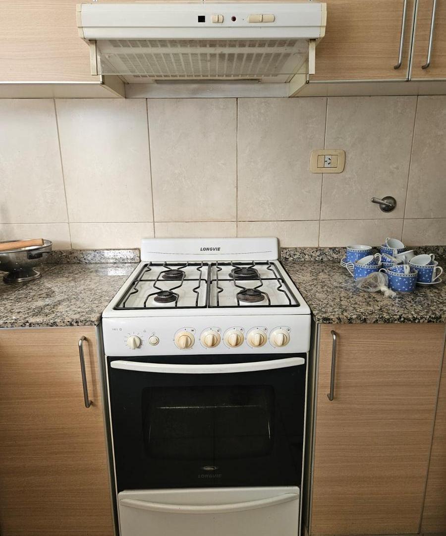 Foto de Alquiler Departamento 1 dormitorio con cochera zona centro Río, imagen 2