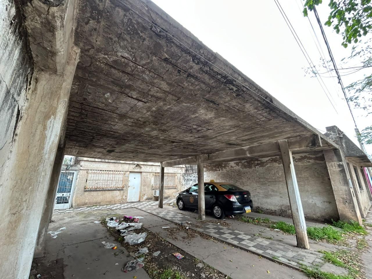 Foto de VENTA. 2 CASAS INDEPENDIENTES CON PATIO, PARRILLERO Y TERRAZA. BARRIO, imagen 3