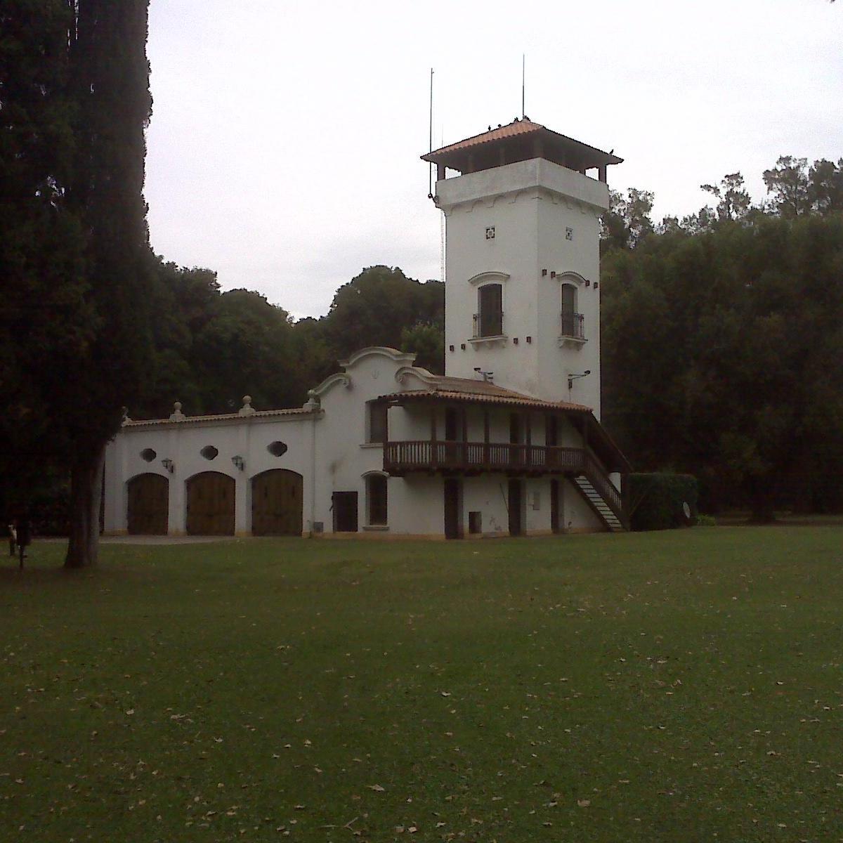 Chacra en Benquerencia Sobre Cancha de Polo 5