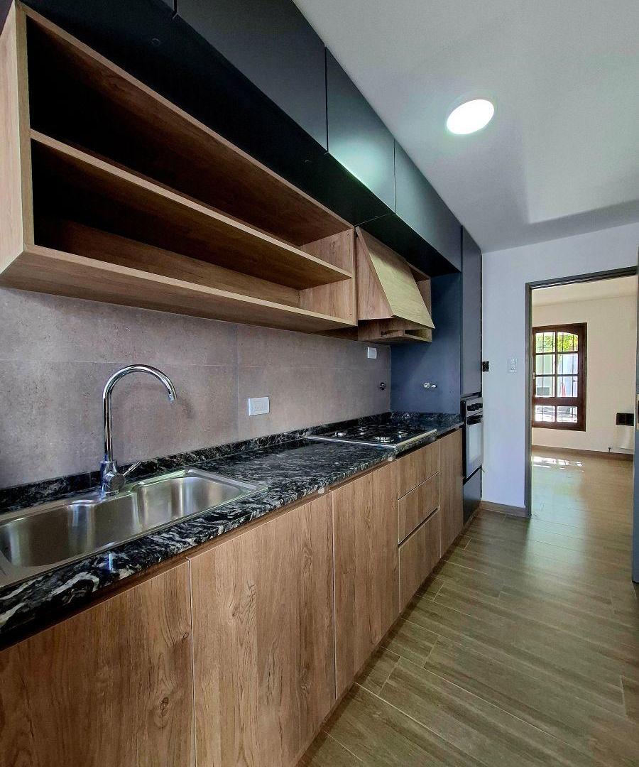 Foto de VENTA HERMOSA CASITA REMODELADA A NUEVA, EN EL CORAZÓN DE LA QUINTA, imagen 2