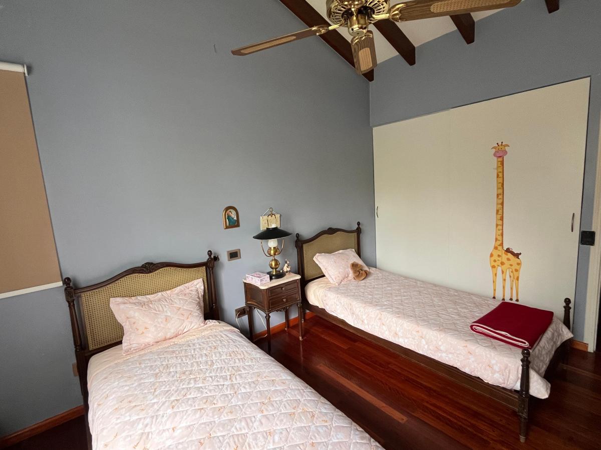 Hermosa Casa en Venta en Barrio "Las Candelasi" 1