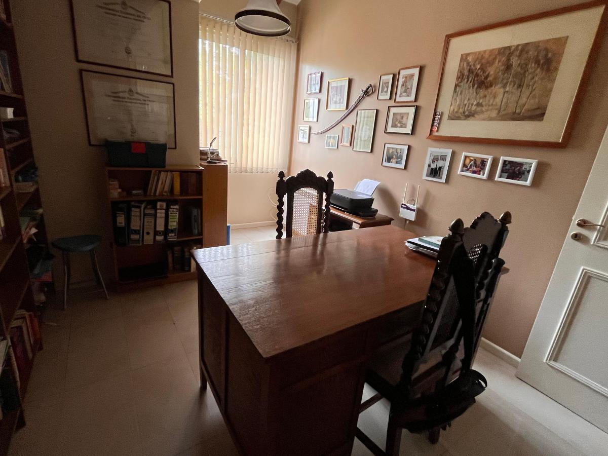 Hermosa Casa en Venta en Barrio "Las Candelasi" 5