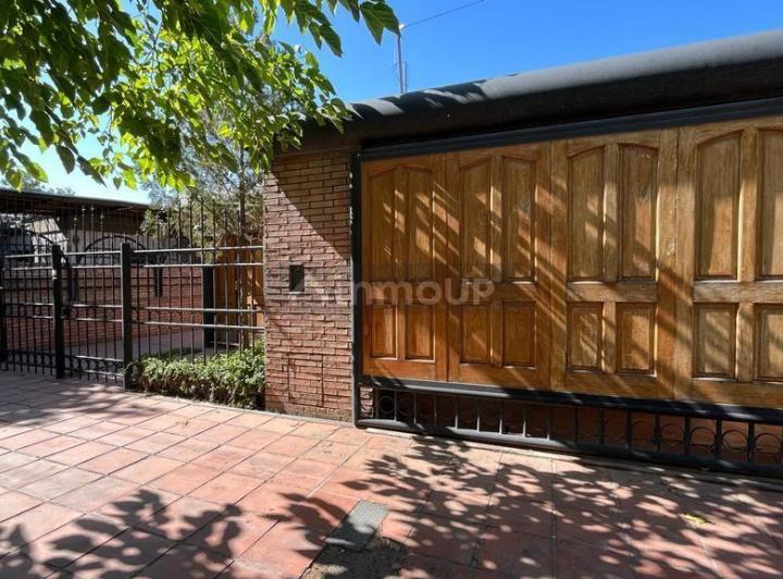 CASA EN VENTA BARRIO BATALLA DEL PILAR - GODOY CRUZ 2