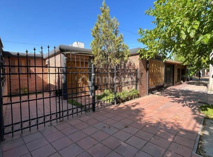 CASA EN VENTA BARRIO BATALLA DEL PILAR - GODOY CRUZ 3