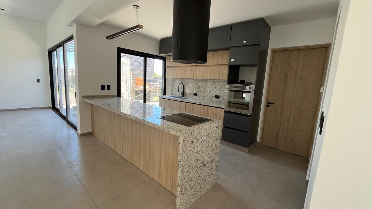 Foto de EXCLUSIVA CASA A ESTRENAR EN BARRIO LAR DE VIEYTES II, imagen 1