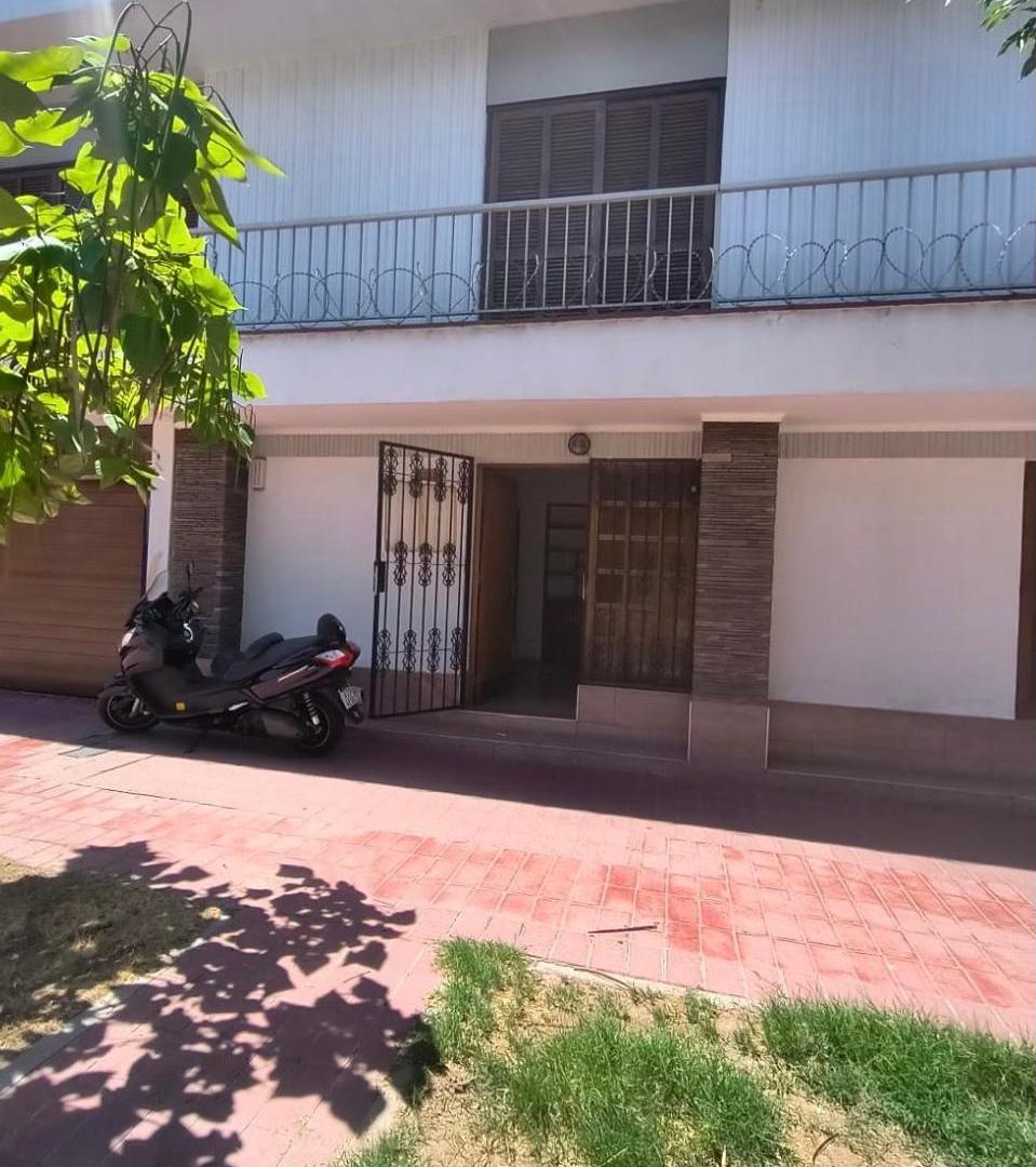 CASA EN VENTA BARRIO BOMBAL