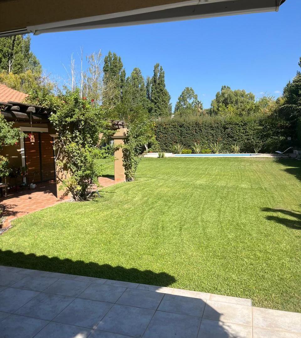 Foto de HERMOSA CASA EN ALQUILER EN CHACRAS DE CORIA, imagen 2
