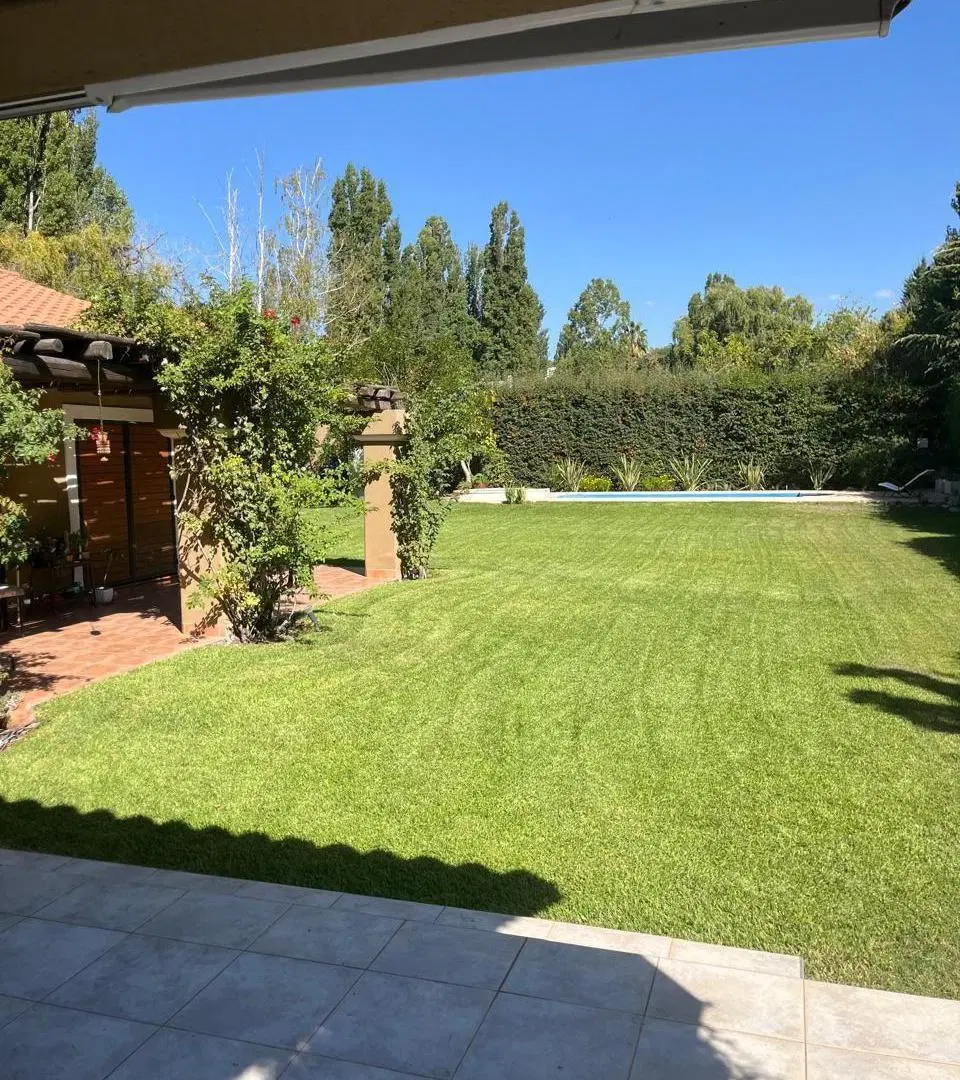 HERMOSA CASA EN ALQUILER EN CHACRAS DE CORIA 2